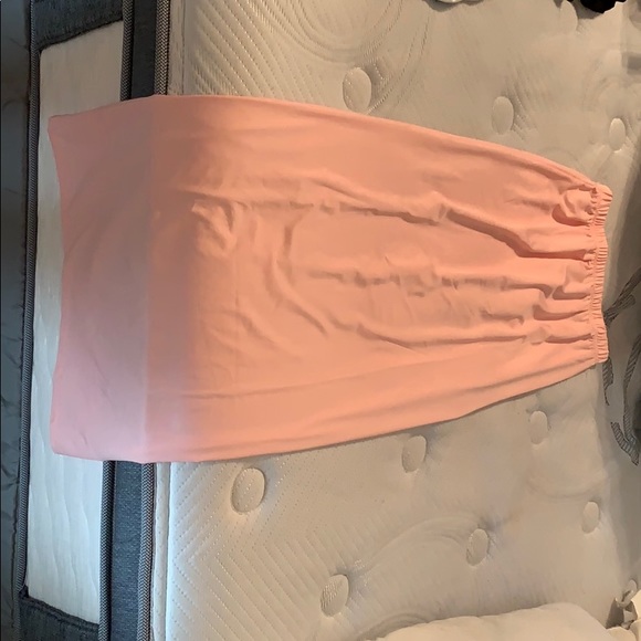 Two piece set - Picture 2 of 3